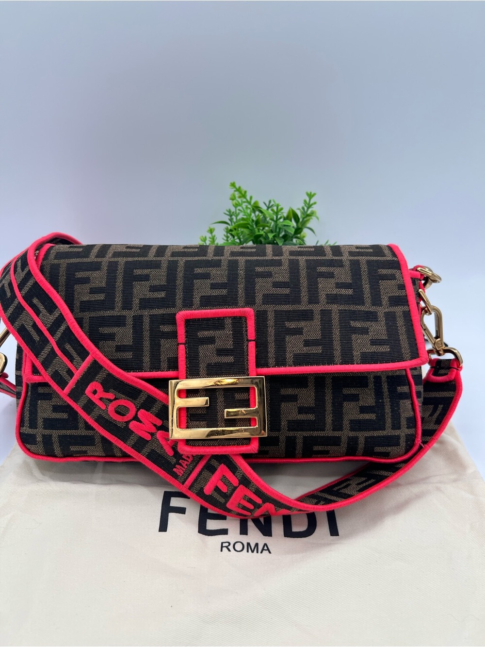 Fendi Fendi Baguette NM Bag Zucca Canvas Large bag with strap 😍🔥